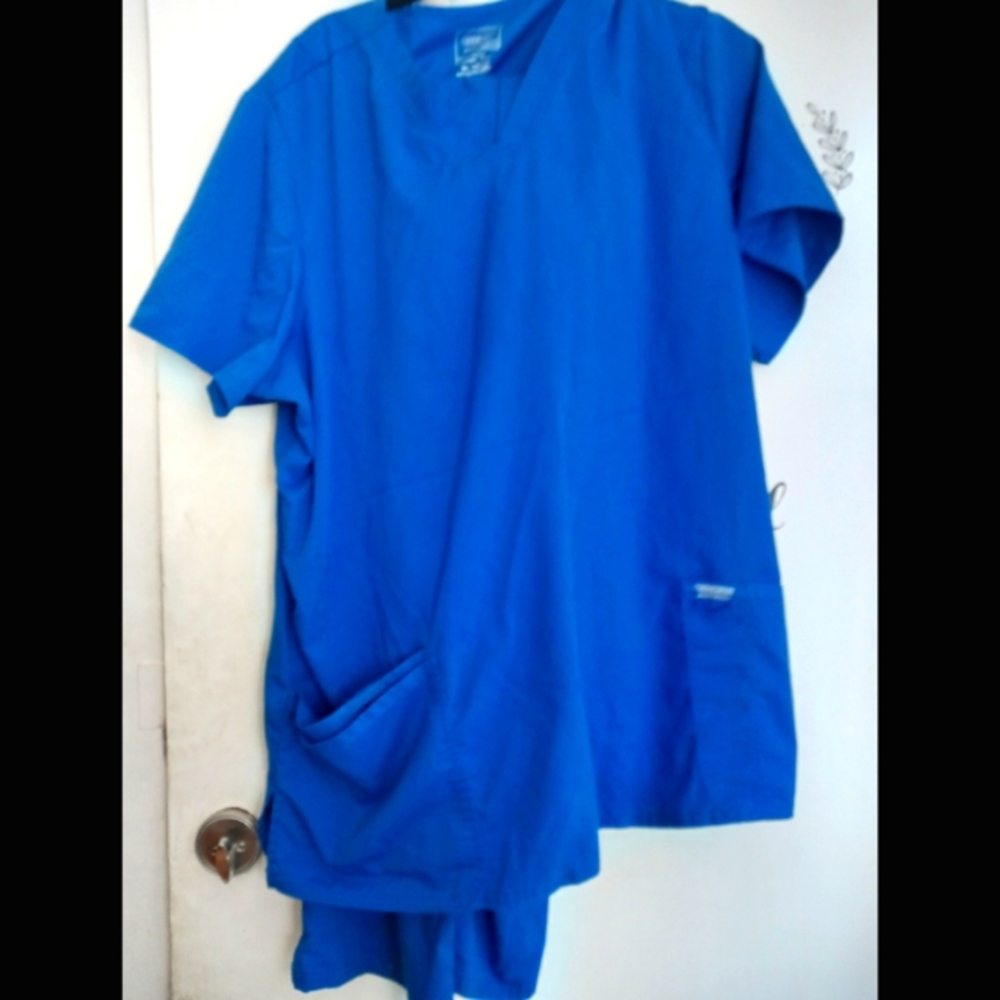 Used Cherokee scrub set